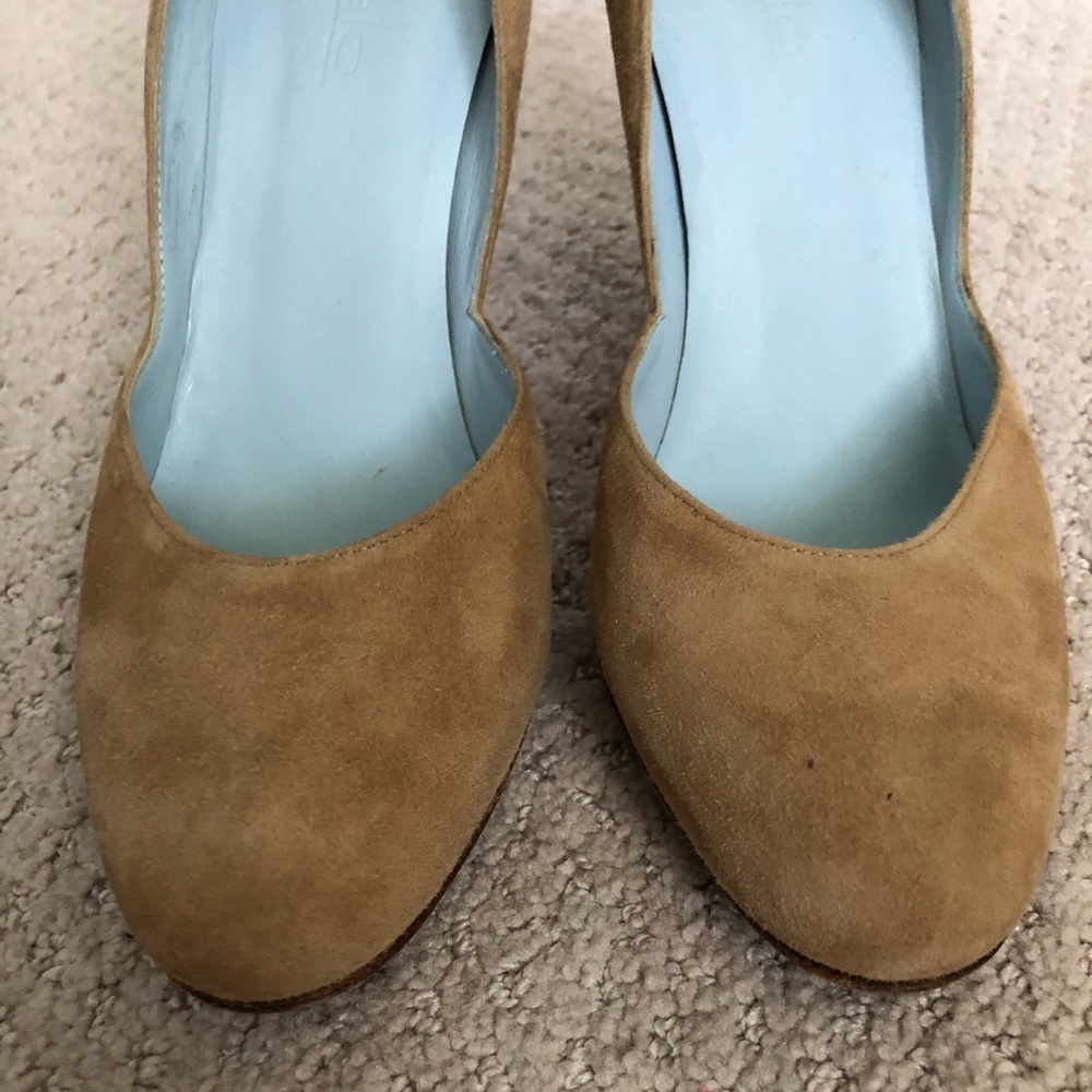 Faux suede Nude pumps - Picture 2 of 7